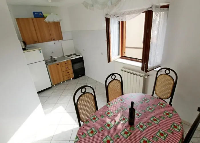 Leo With Pool 3* Umag