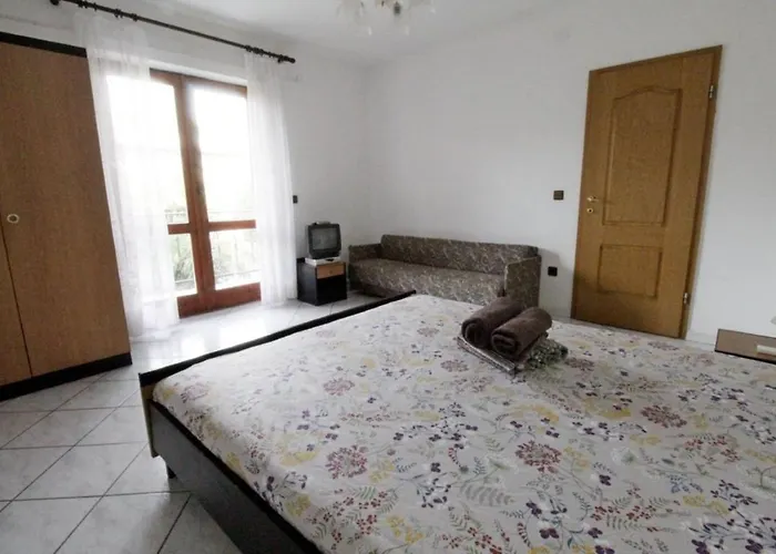 Gasthuis Leo With Pool