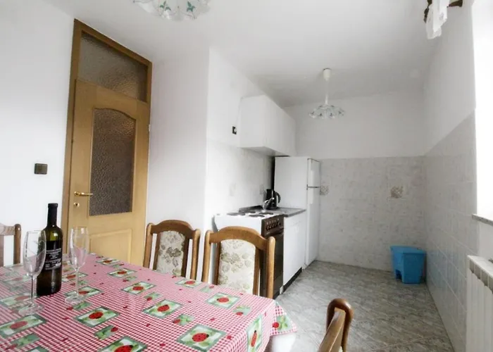 Leo With Pool Gasthuis 3*