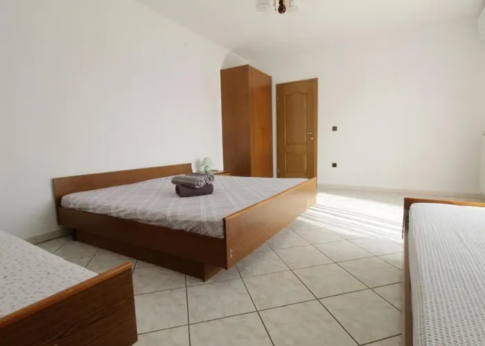 Gasthuis Leo With Pool 3*