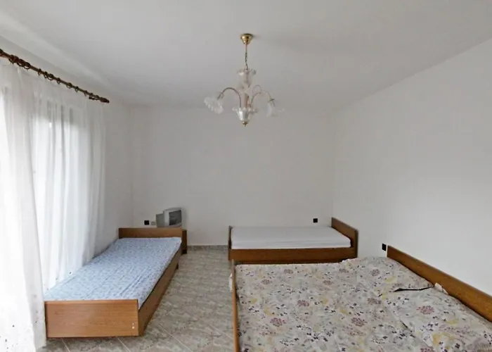 Leo With Pool 3* Umag