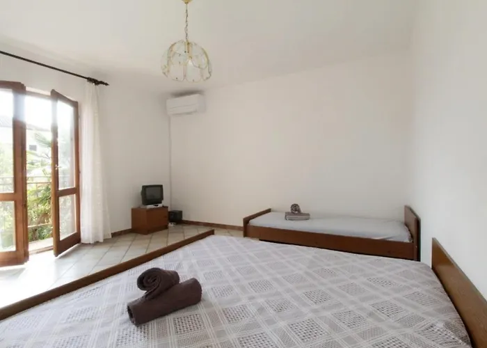 Leo With Pool Gasthuis 3*