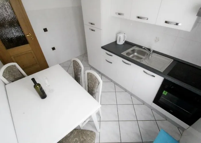 Leo With Pool 3* Umag