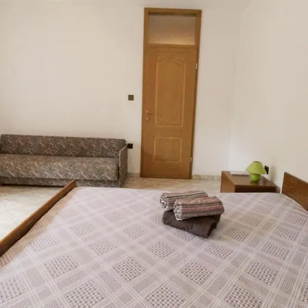 Гостевой дом Leo With Pool 3*