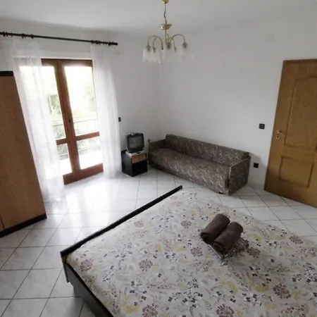 Гостевой дом Leo With Pool 3*