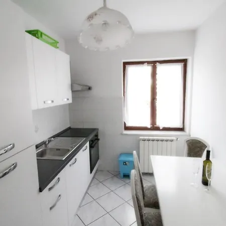 Leo With Pool Гостевой дом